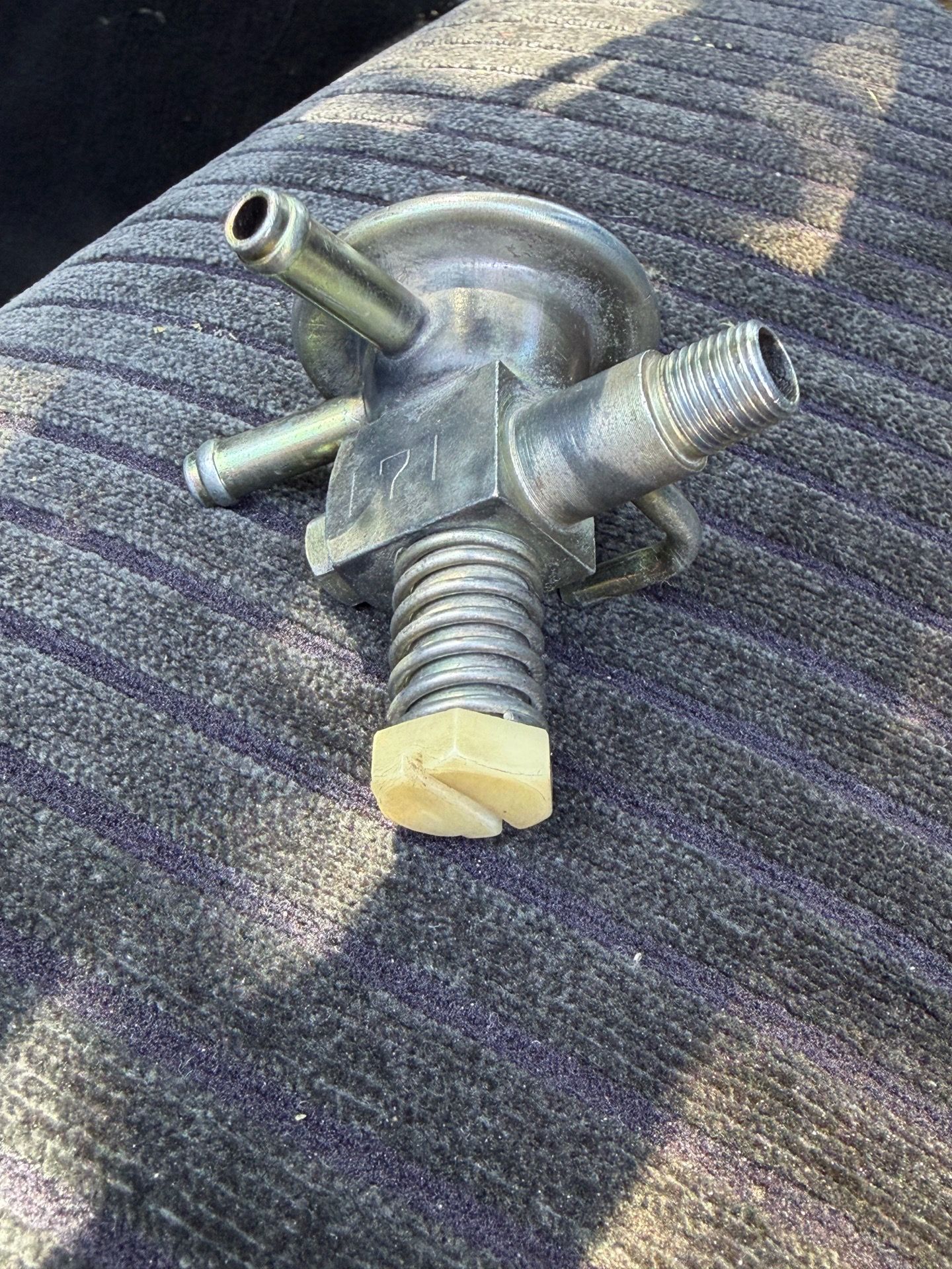 22re AC idle up valve