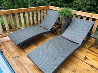 Lounge Chairs (2)