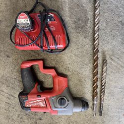 Milwaukee SDS Plus Drill With Battery 