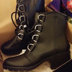 Sorel Black Leather Ankle Boots NWT Size 7.5