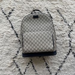 Authentic Gucci backpack “GG Supreme”
