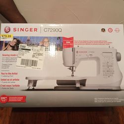 Singer Sewing Machine C72900 White In Color