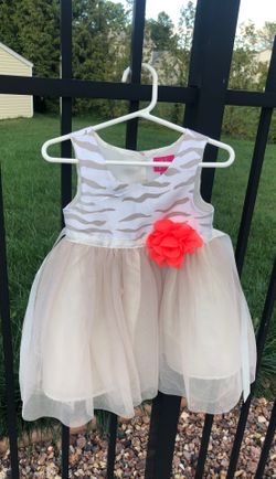 Girls dress size 2T