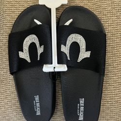 True Religion Women’s Sandals 