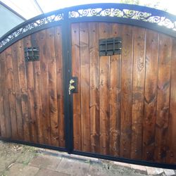 Double Iron Gates Wood