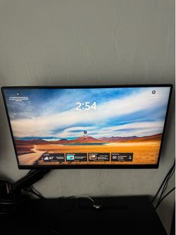 Dual gaming monitors