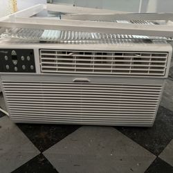 Koldfront Wall A/C with Heater 