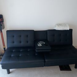 Black charger FUTON