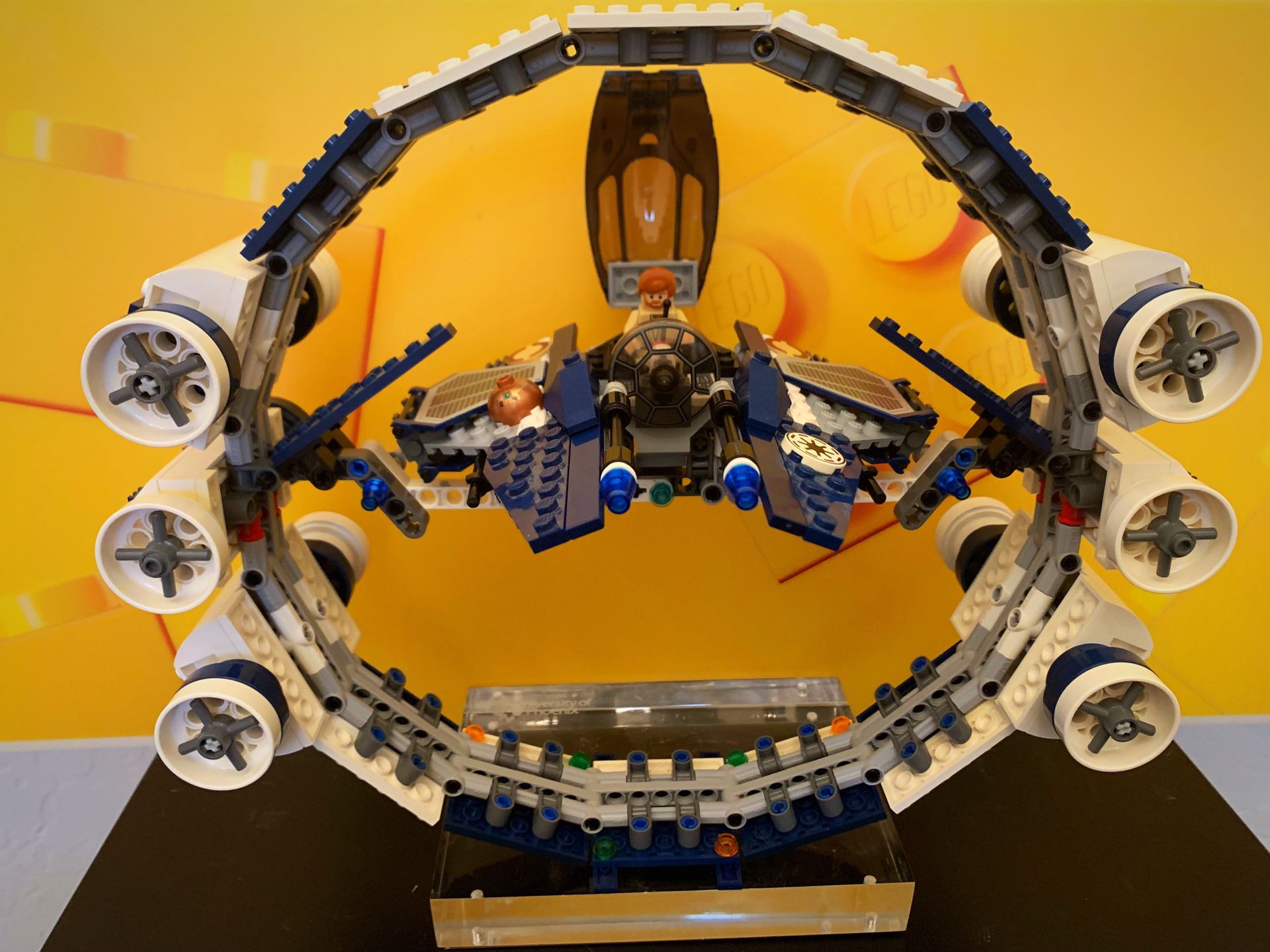 Udløbet snack Se tilbage Lego Star Wars Episode III Jedi Starfighter with Hyperdrive Booster Ring  Set 7661 for Sale in Goodyear, AZ - OfferUp