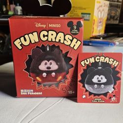 Miniso Disney "Fun Crash" series blind box pendant. 