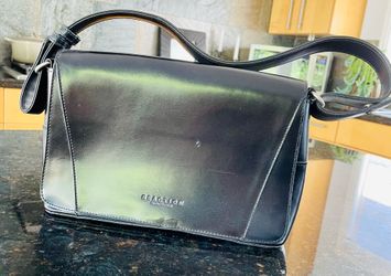 Kenneth Cole - black small shoulder bag