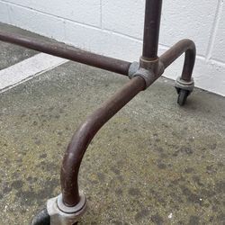 Industrial Metal Pipe Clothing Rack with Wheels