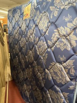 King Mattress and Box Spring Set