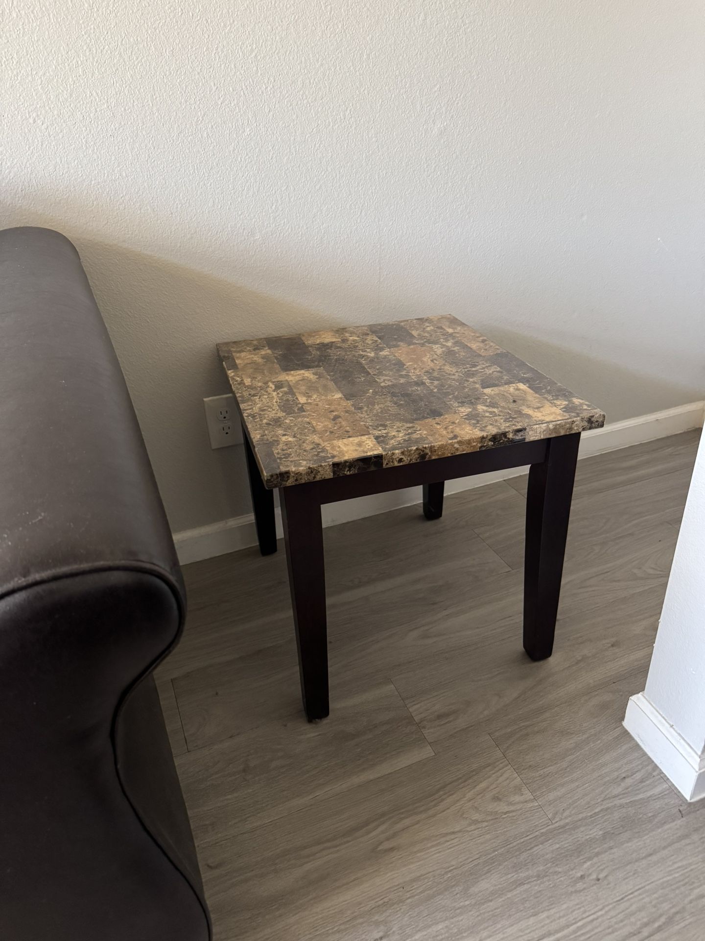 Matching Coffee And End Tables