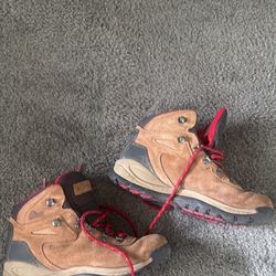 colombia hiking boots women’s 7