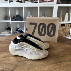Yeezy 700v3 Azael Size 9 & 9.5 Deadstock 