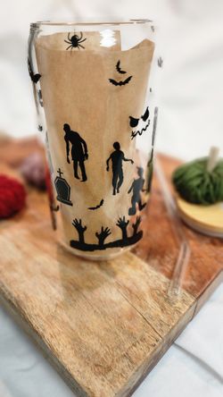Zombie Gass Tumbler With Glass Straw | Halloween Tumbler | 16oz Tumbler