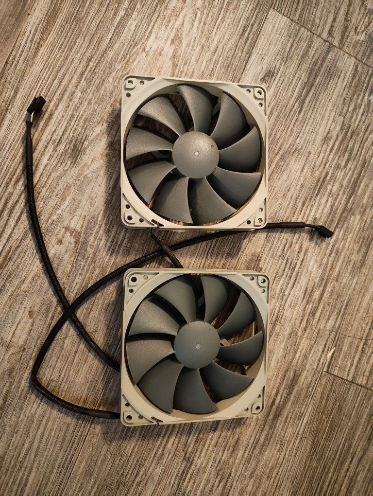 (2) Noctua NF-P12 redux-1700 PWM, High Performance Cooling Fan, 4-Pin, 1700 RPM (120mm, Grey)