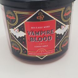 BATH & BODY WORKS VAMPIRE BLOOD CANDLE NEW