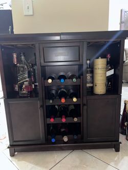 Tuscan Expandable Wine Bar in Espresso