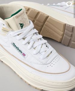 Reebok Women's Club Double Geo Hi Heritage Sneaker new size 9.5 white platform 