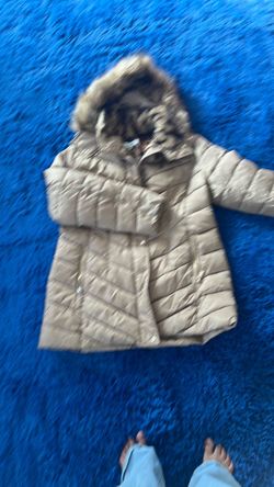 Women's Puffer Jacket with Faux Fur Hood