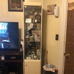 Set Of 2 Curio Cabinets 