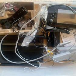 Nintendo Wii U Gaming console and 9 Video games