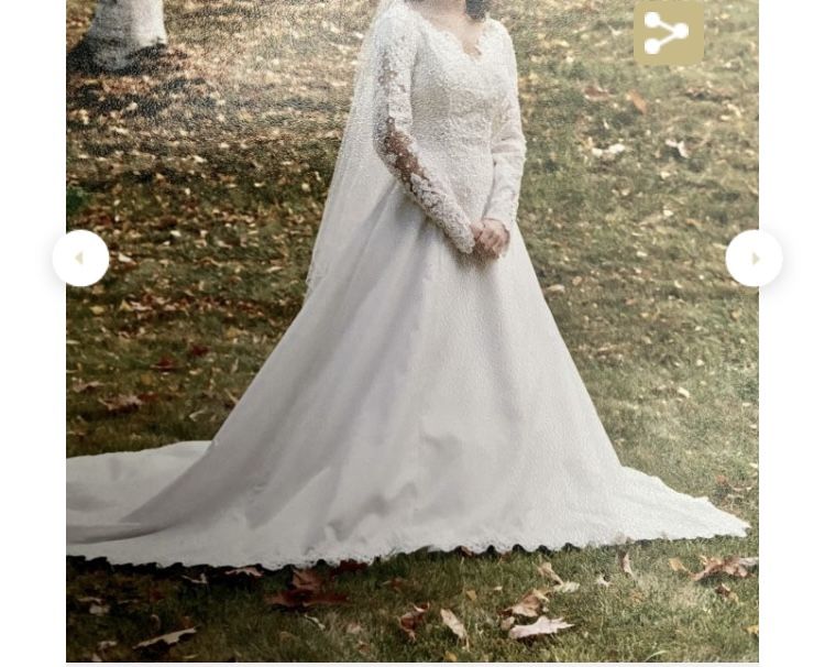  Alfred Angelo Wedding Dress