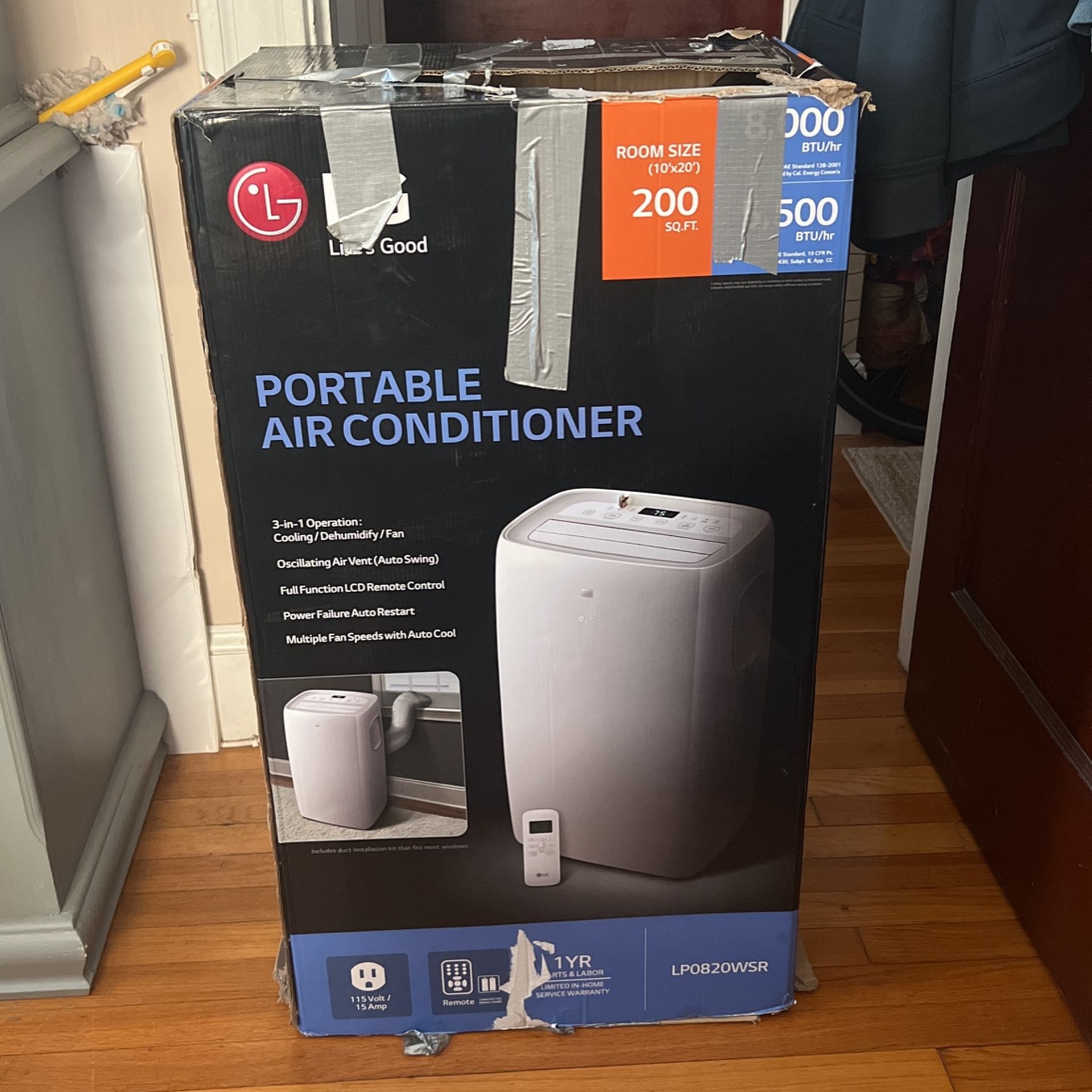 LG Air Conditioner With 8000BTU