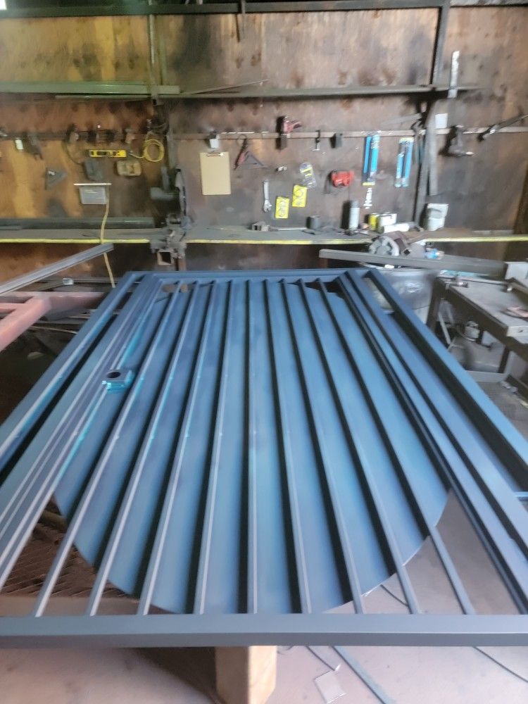 HDS FENCES DOORS