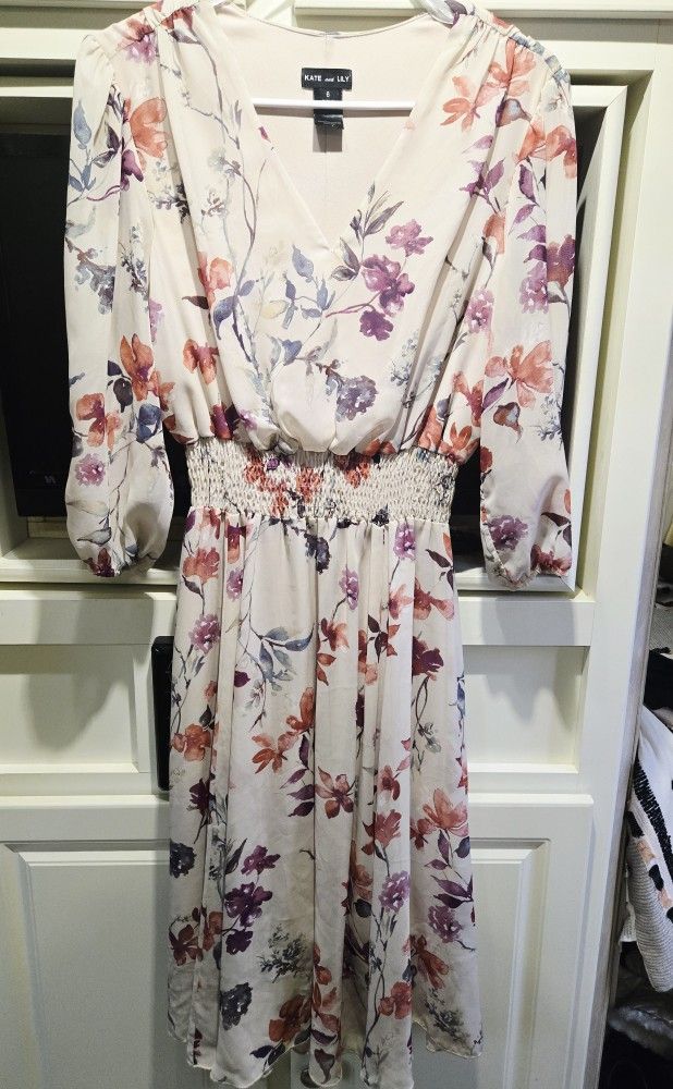 🏵Kate & Lily Neutral Floral Dress- 6/Small🏵