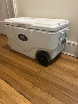 Coleman wheeled cooler