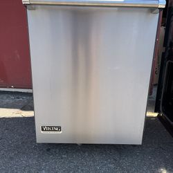 Viking Professional 24”  Dishwasher 
