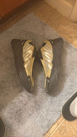 Yeezy 700 Size 13