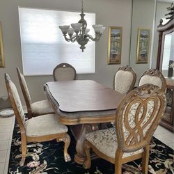Michael Amini Dining Set ( Deliver Available ) 