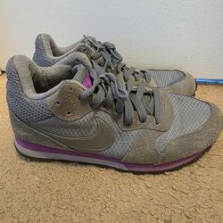 Nike Size 7 Women
