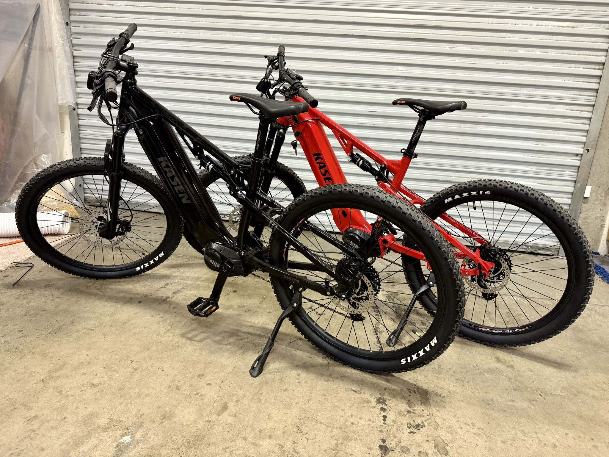 Kasen K2.0 PRO 500W Electric Mountain Bike Full Suspension 55 Mile Range Black Or Red