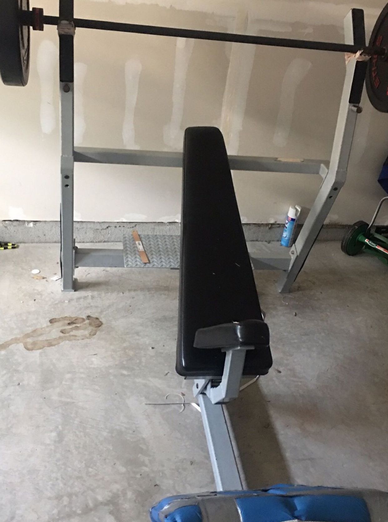 Incline bench press (Weights Not Included)