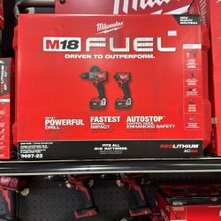 Milwaukee M18 FUEL 18V Lithium-Ion Brushless Cordless Hammer Drill and Impact Driver Combo Kit (2-Tool) with 2 Batteries