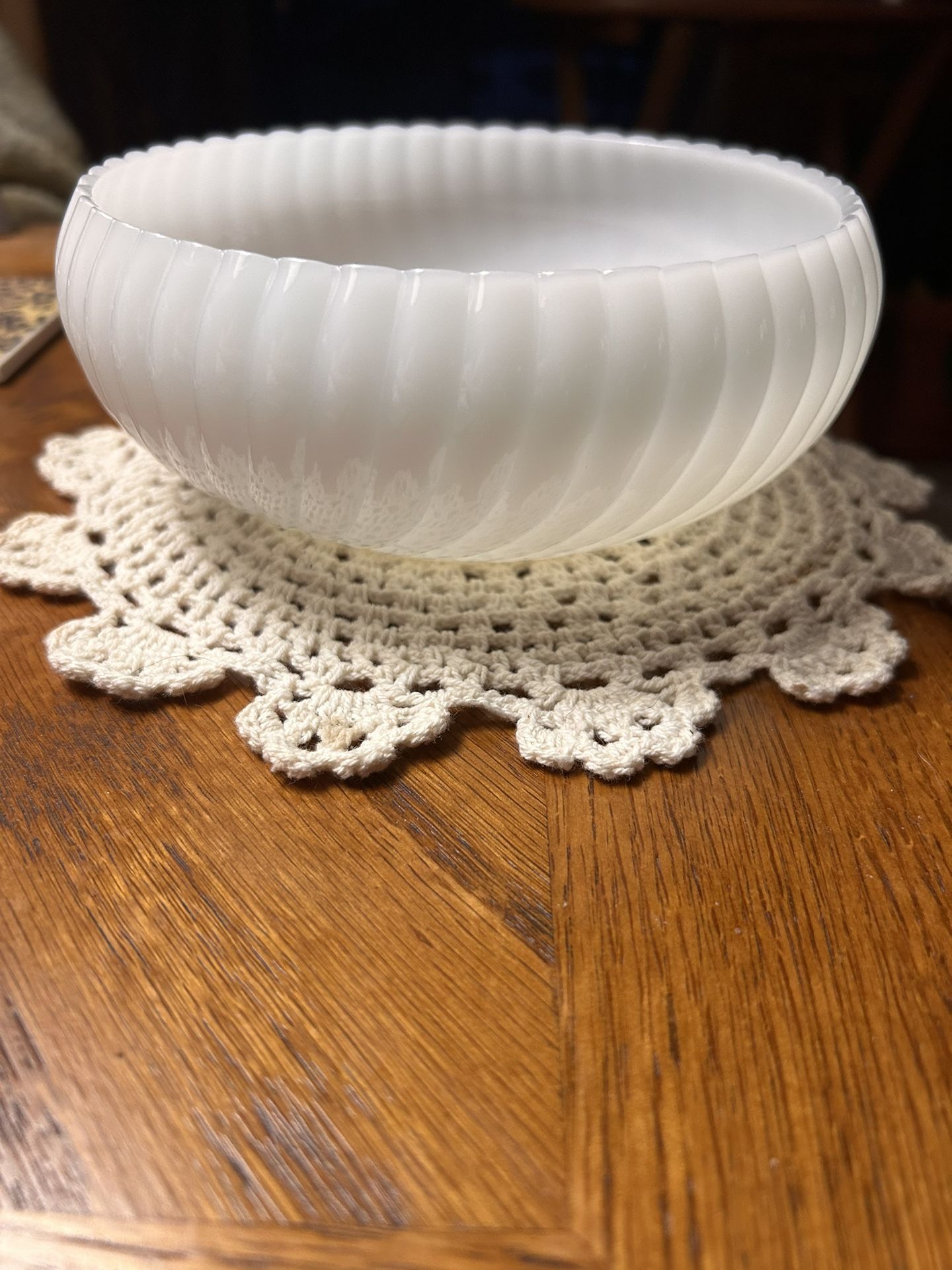 Vintage Art Deco White Milk Glass Swirl Vase Bowl 6"
