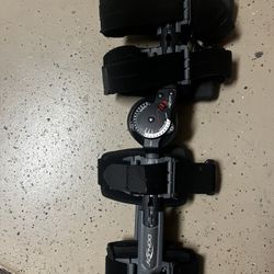 DonJoy Adjustable Knee Brace (Post Surgery / Ligament Support)