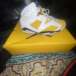 Men’s Air Jordan 6 Retro Yellow And White  MEET UP INPERSON