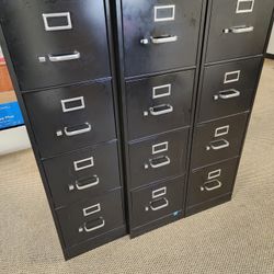 METAL FILING CABINETS 