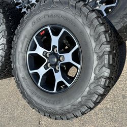 Jeep Wrangler Rubicon 17” Wheels And Tires 