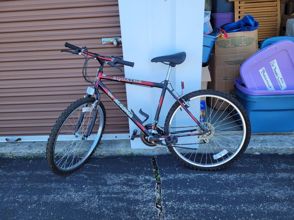 equator magna bike 18 speed very good condition
Pick up in west chester 