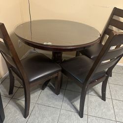 Round Wood Dining Table + 3 Chairs (With Glass Top Cover)