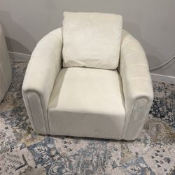 2 Ebello Swivel Chairs 
