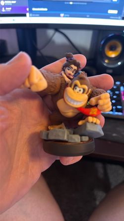 Donkey Kong & Pauline Nintendo Amiibo Figure