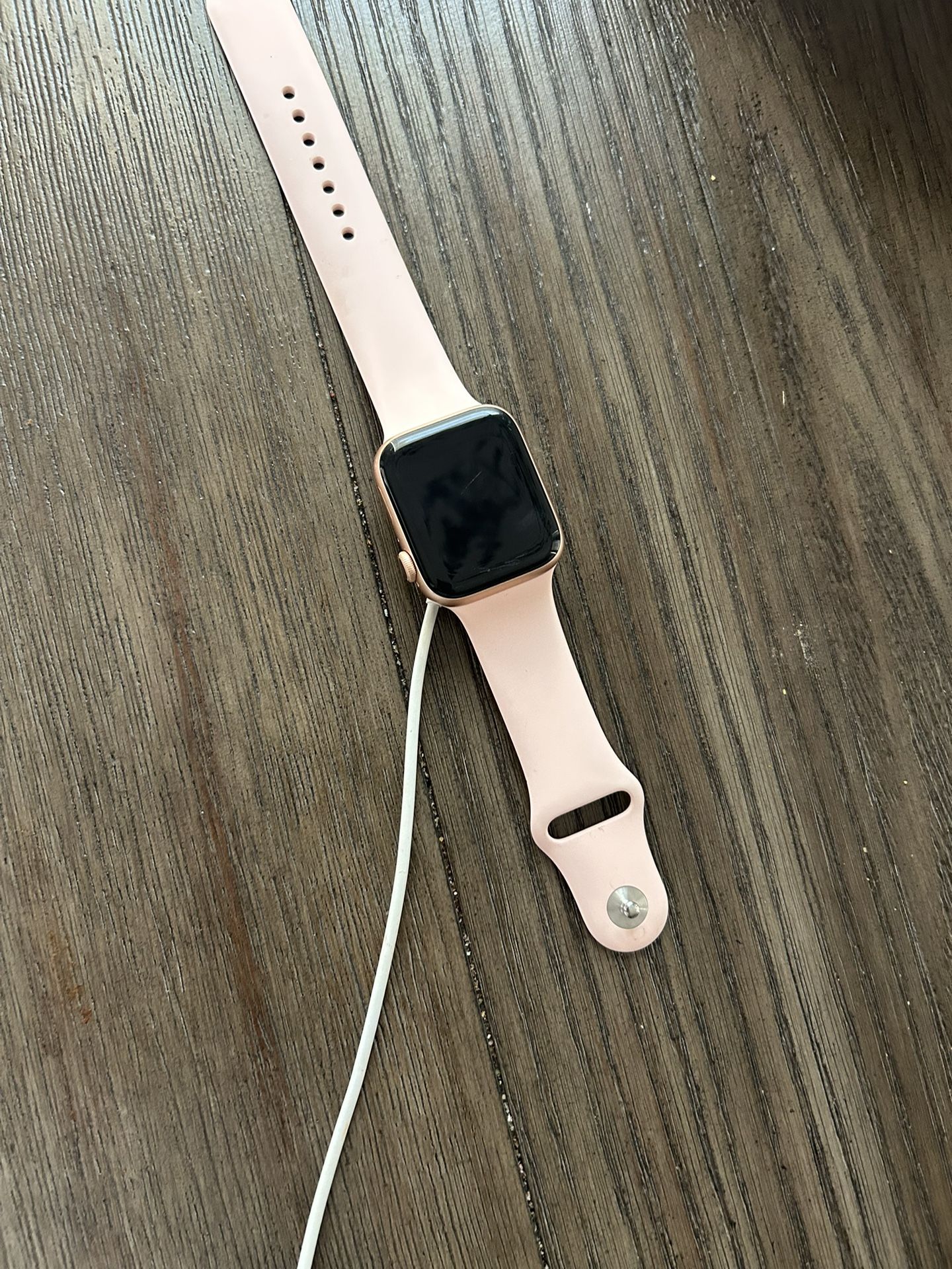Apple Watch Series 5 (GPS, 44MM)